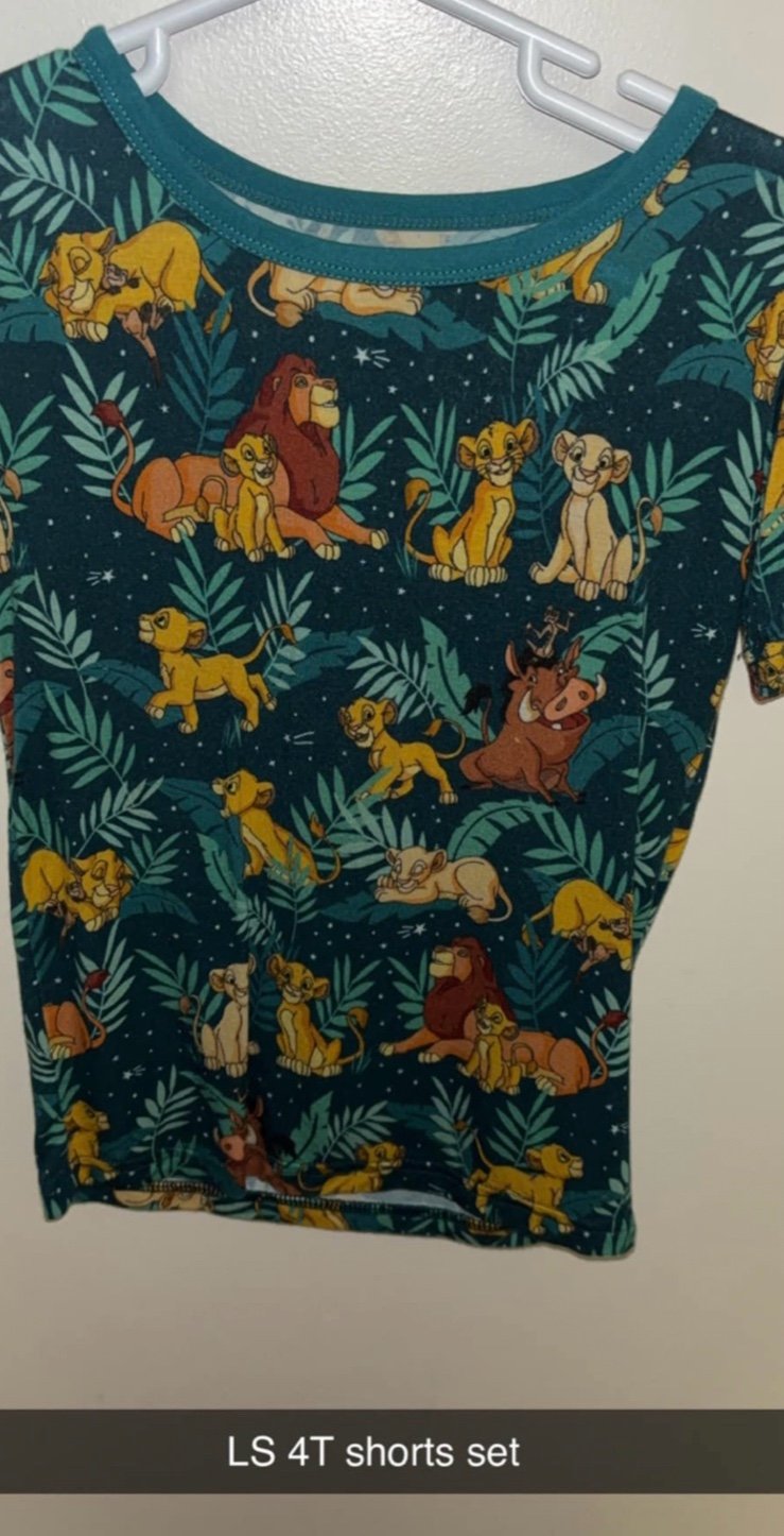 4T lion king little sleepies short set