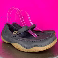 Patagonia Poppy Velvet Brown Suede Rubber Sole Mary Jane Flat Sz 8.5