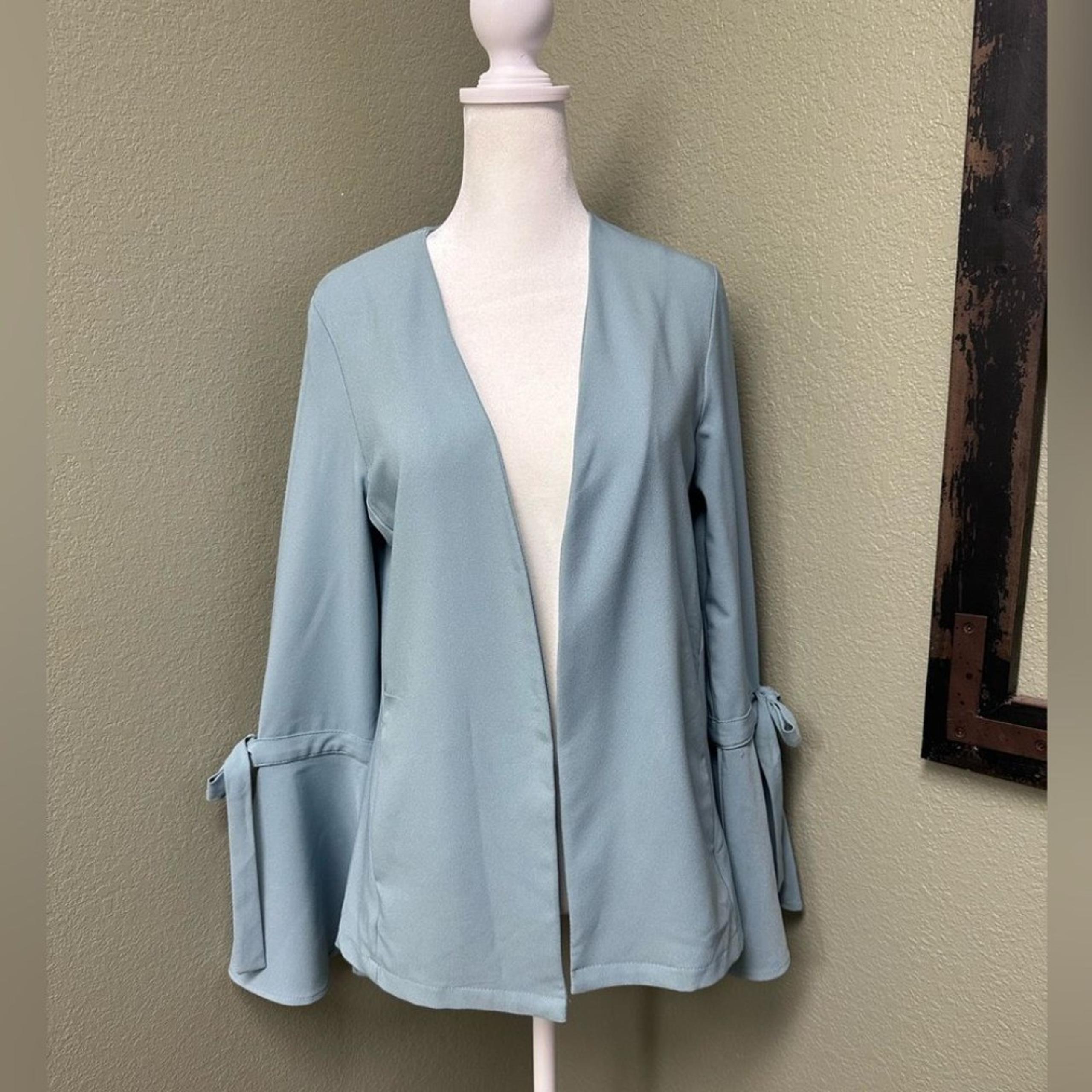 Potter’s pot cyan open front tie bell sleeve blazer