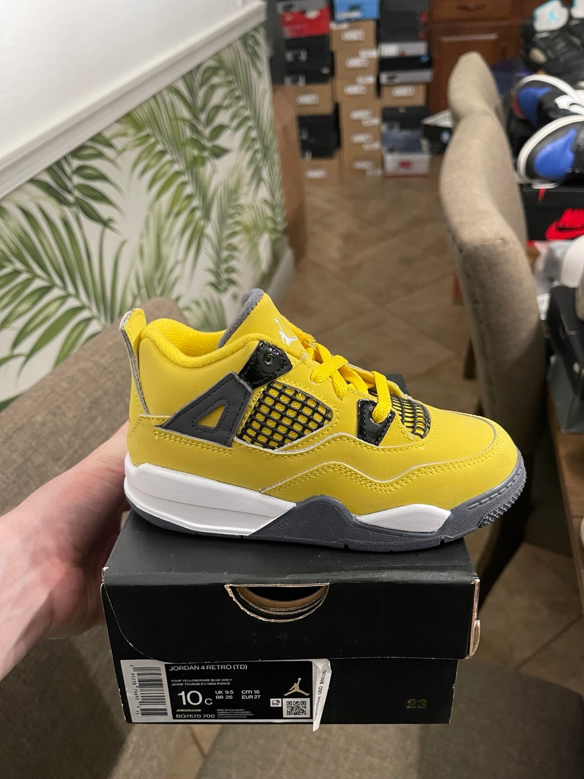 Jordan 4 Lightning Size 10c