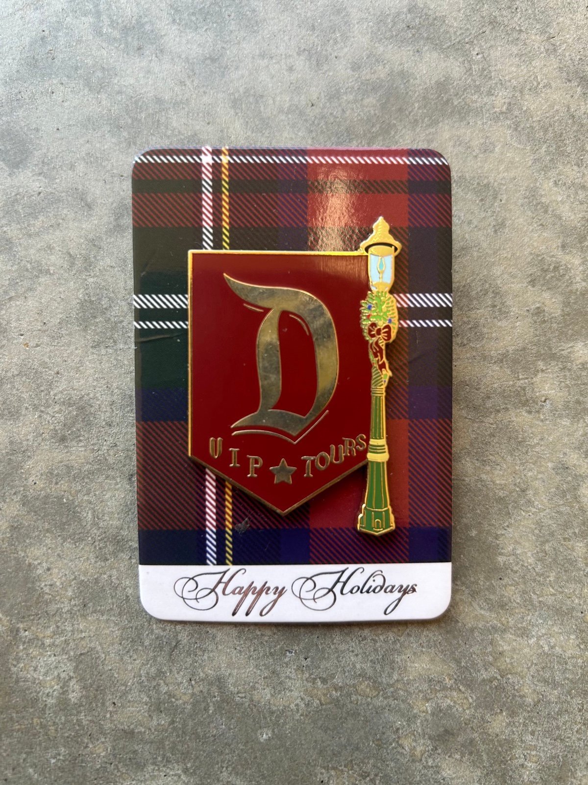 Disneyland VIP Tours Pin (2023 Holiday Edition)