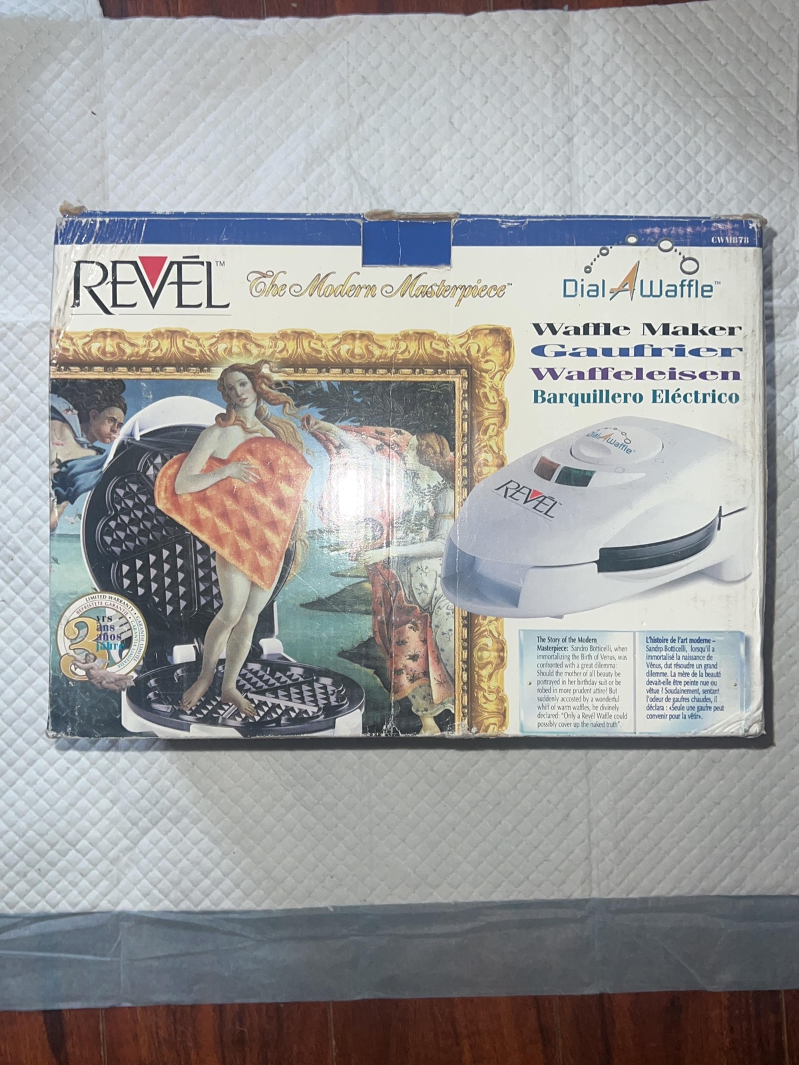 NEW Revel Heart Shaped Waffle Maker