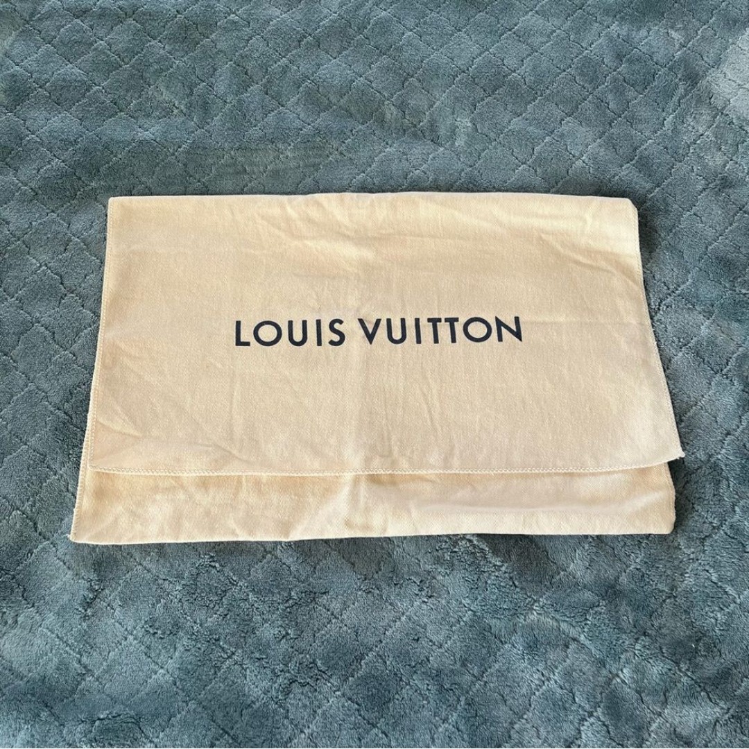 Louis Vuitton Cream Dust Bag