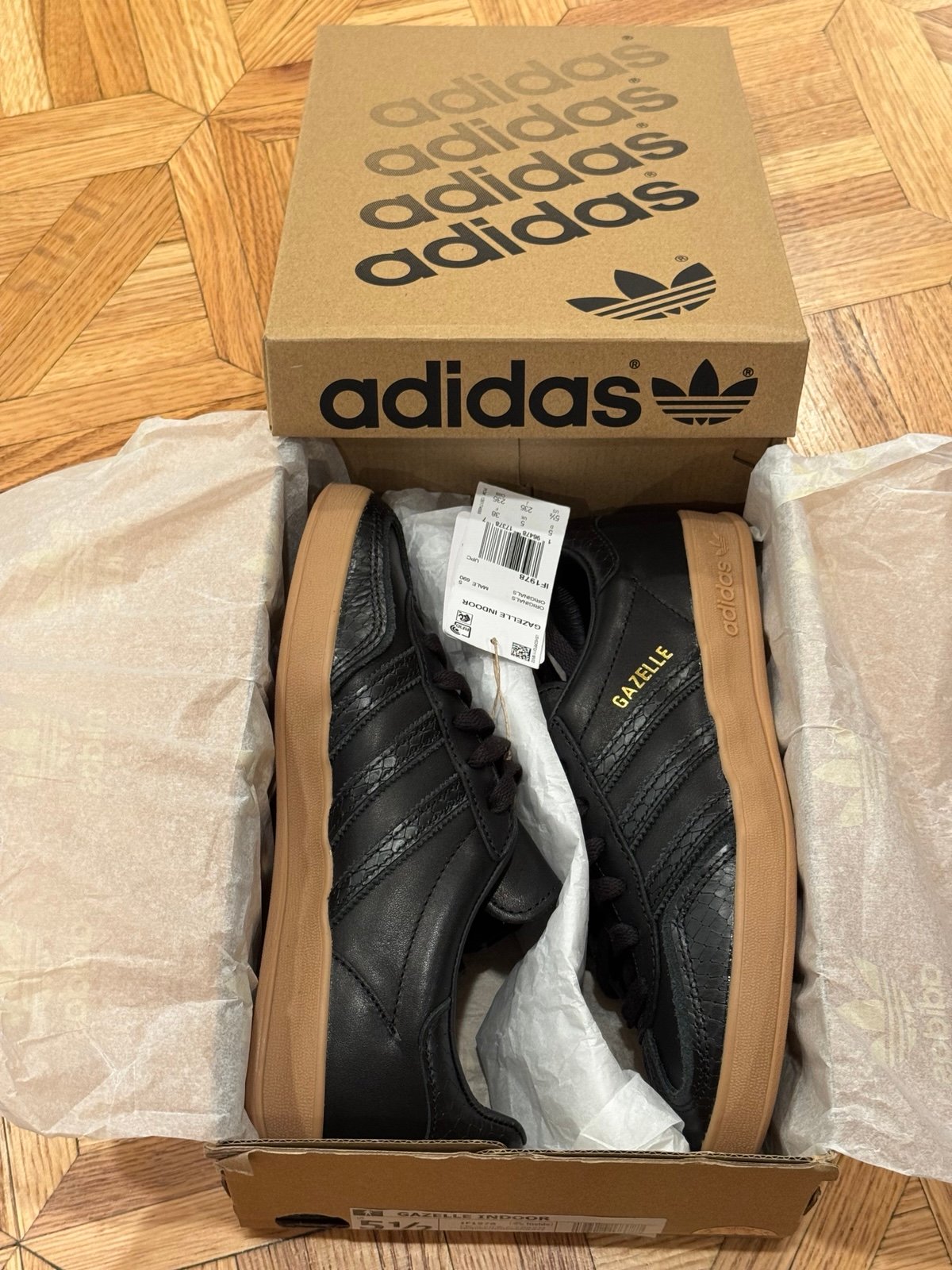 NEW Adidas Gazelle Indoor Sneakers with Snake skin in Black/Gum