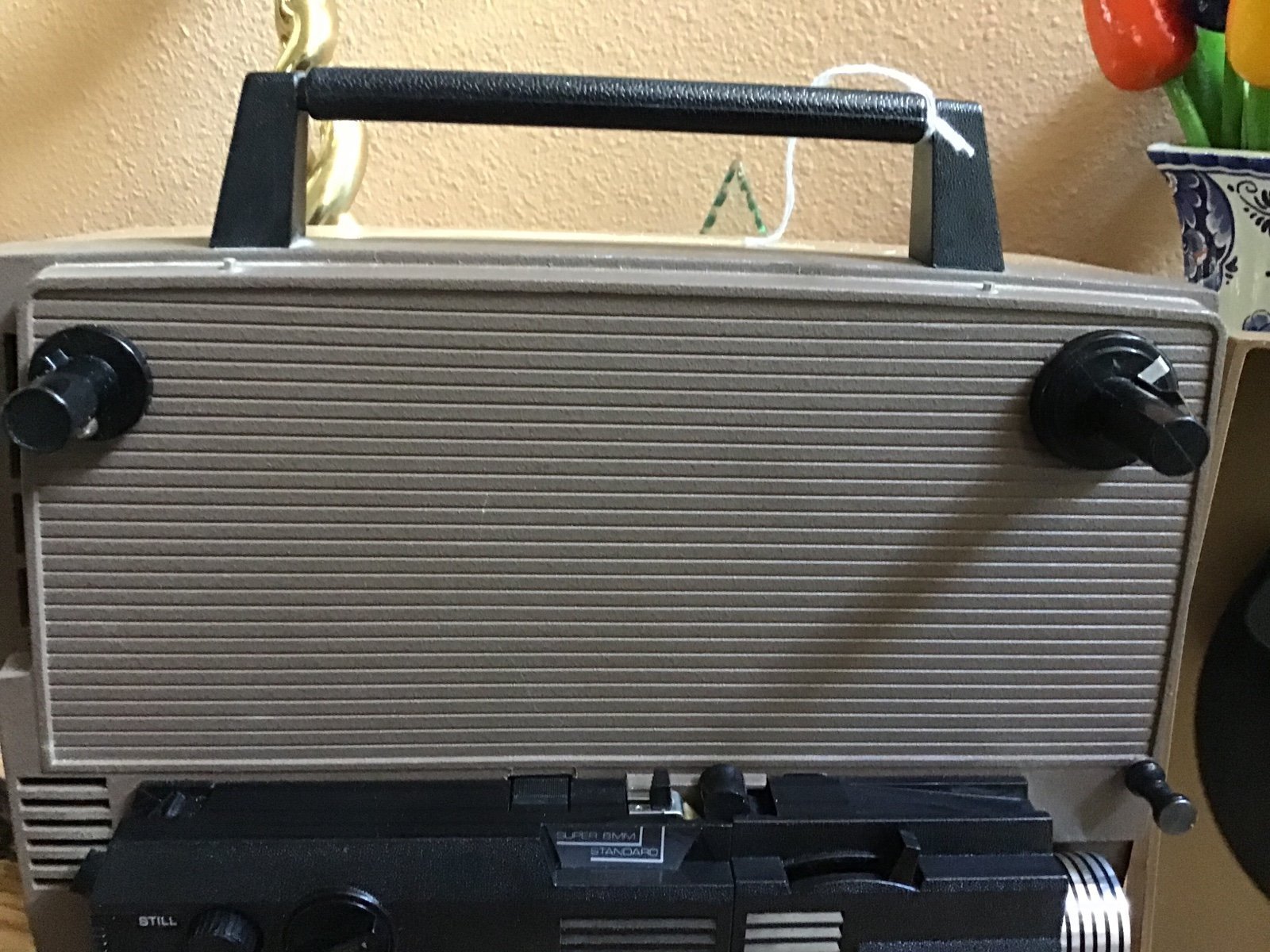 VTG GAF MODEL 2388 8MM LOAD MOVIE PROJECTOR RUNS