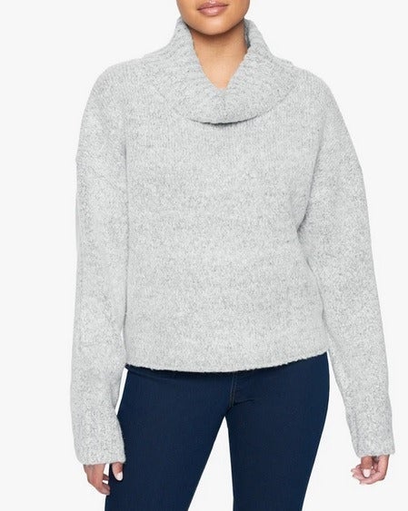 KENDALL+KYLIE Turtle Neck Gray Sweater
