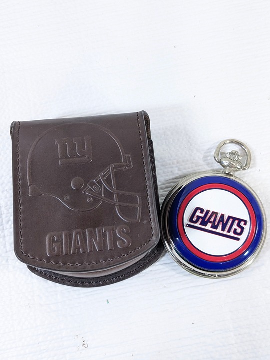 Danbury Mint NFL New York Giants Pocket Watch in Leather Case Belt Pouch Some m