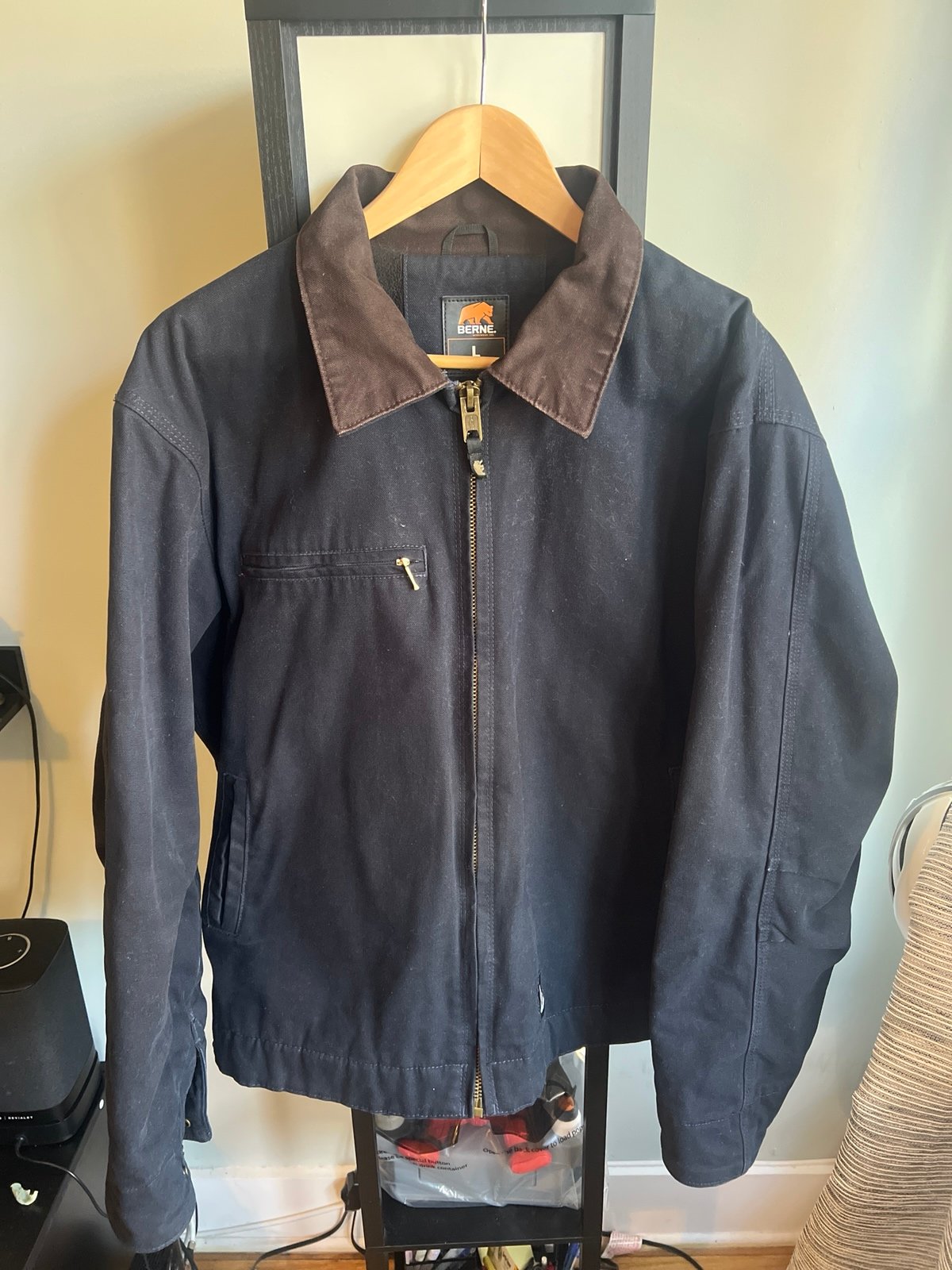 Jacket sz L like New barely worn too big on me.