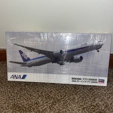 ANA Boeing 777-300er Hasegawa airplane kit