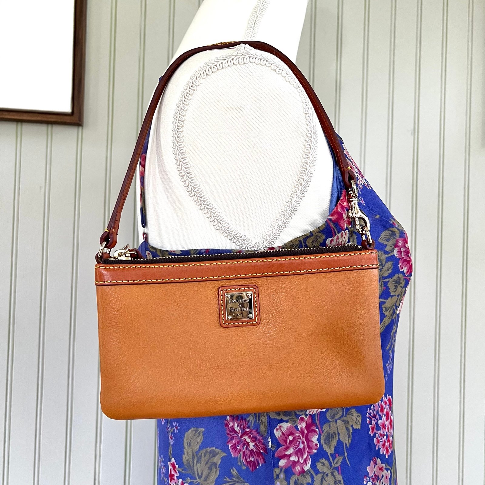 Dooney & Bourke Pebble Grain Zip Mini Bag Wristlet Wallet Tan Brown NWOT