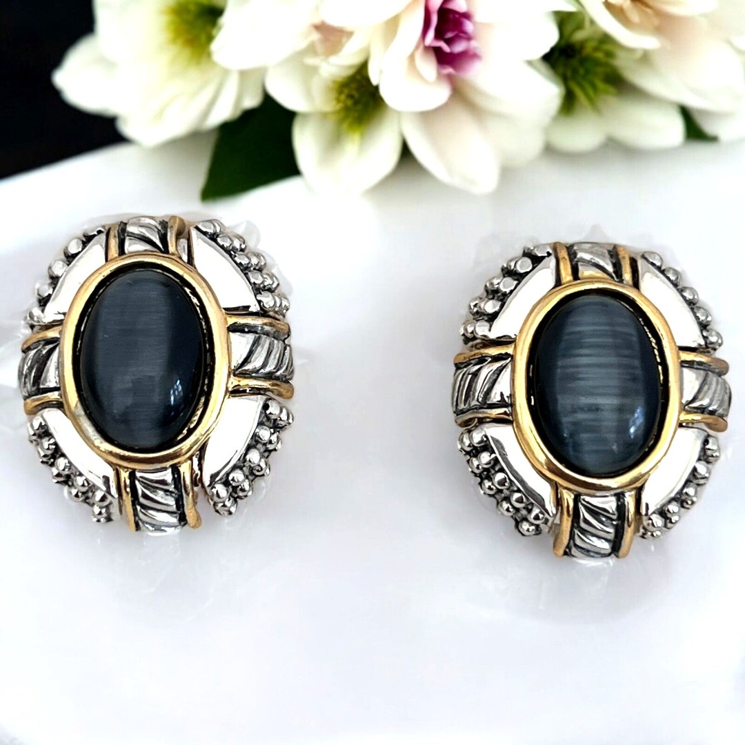 Vintage Earrings Antique Silver Tone Gold Tone Blue Moonglow Clip On 6N