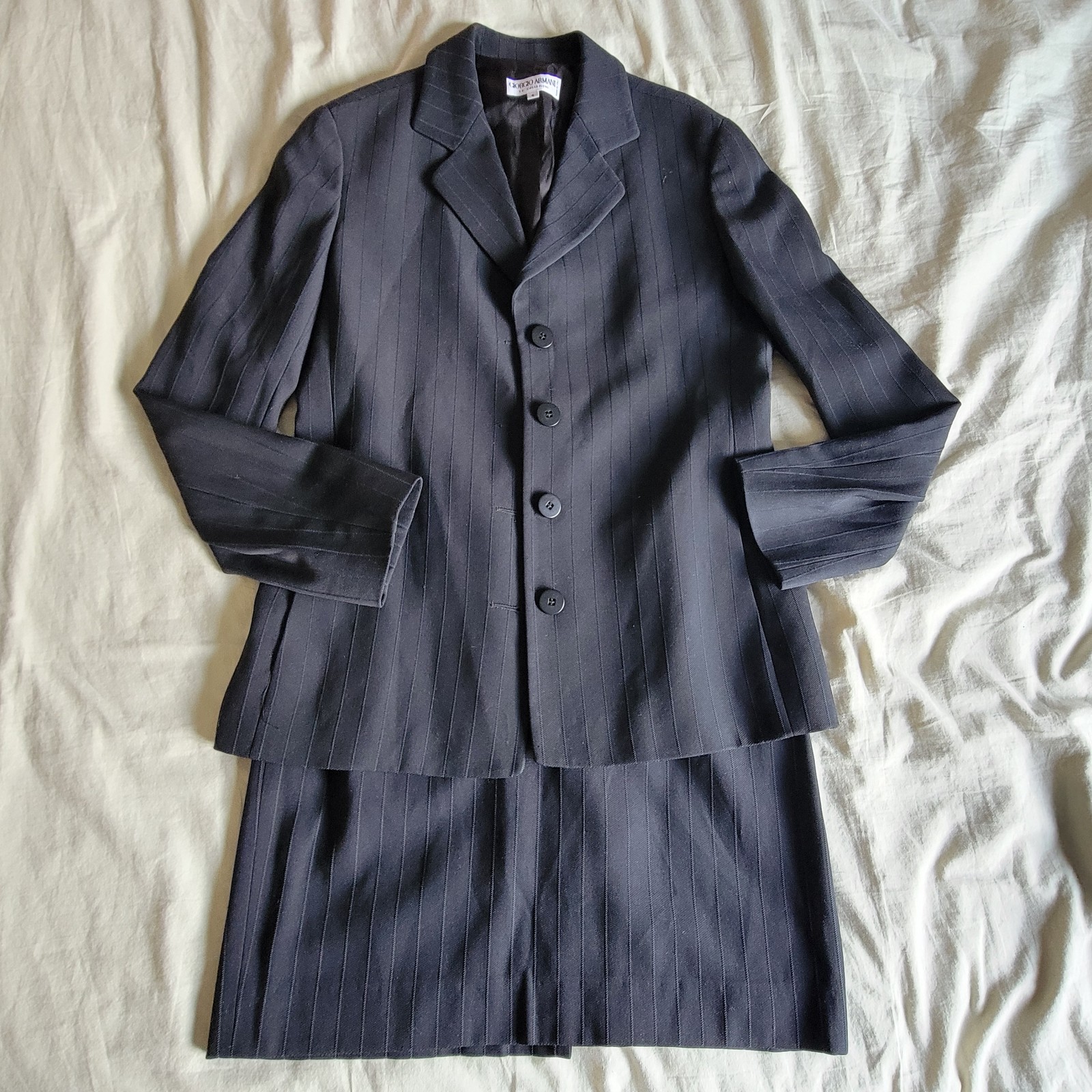 Giorgio Armani Le Collezioni vintage 90s Skirt Suit size 6 / Small
