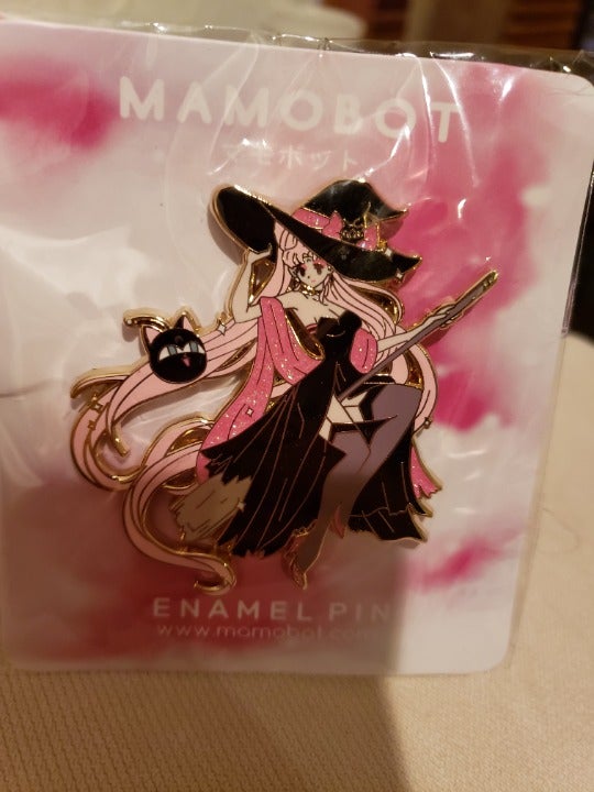 Mamobot Witch Wicked Lady Pin
