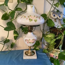 Beautiful Gonewith the wind style lamp