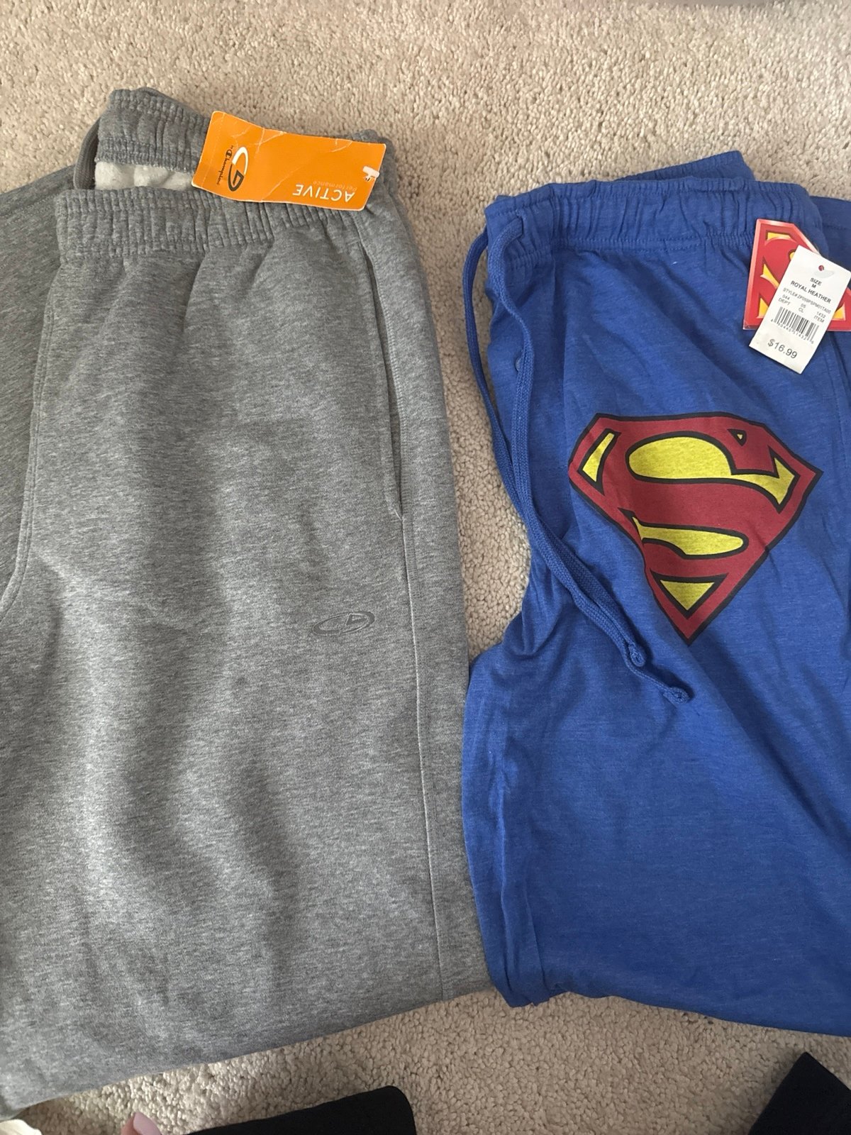 2 pairs men’s sweatpants