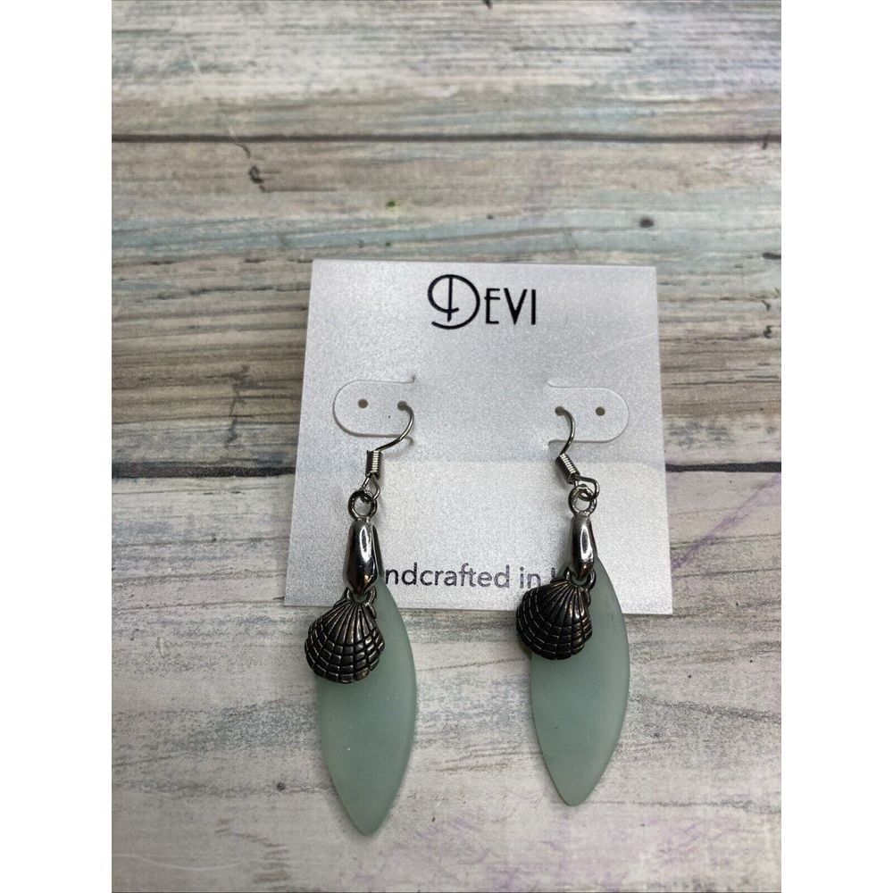 Devi & Co Sea Glass Aqua Silver Tone Scallop Shell Drop Earrings NWT
