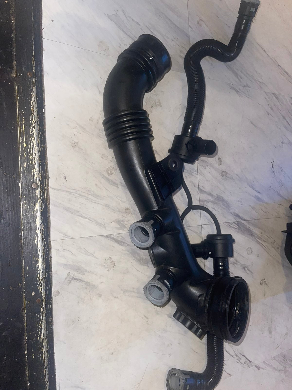 E9x N54 335/335is charge pipe w/ diverted valves