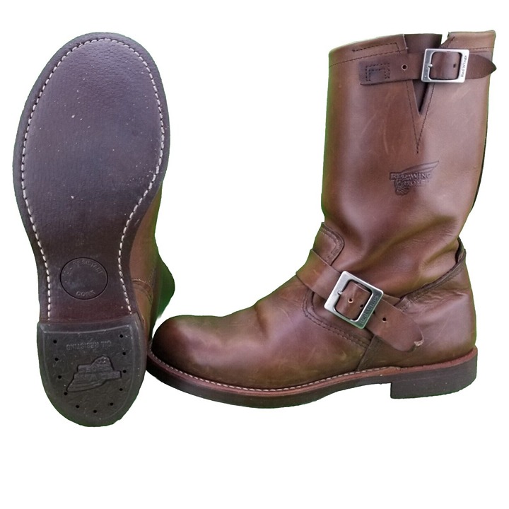 Red wing heritage harness engineer boots hotsell