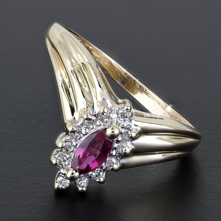 Vintage 14k Yellow Gold Ruby + Diamond Anniversary Chevron Ring