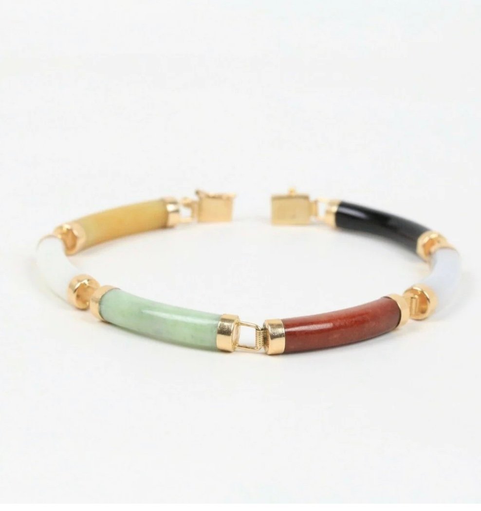 14KT YELLOW GOLD CARVED MULTI Vintage 14K Yellow Gold Multi Colored Jade Bracele