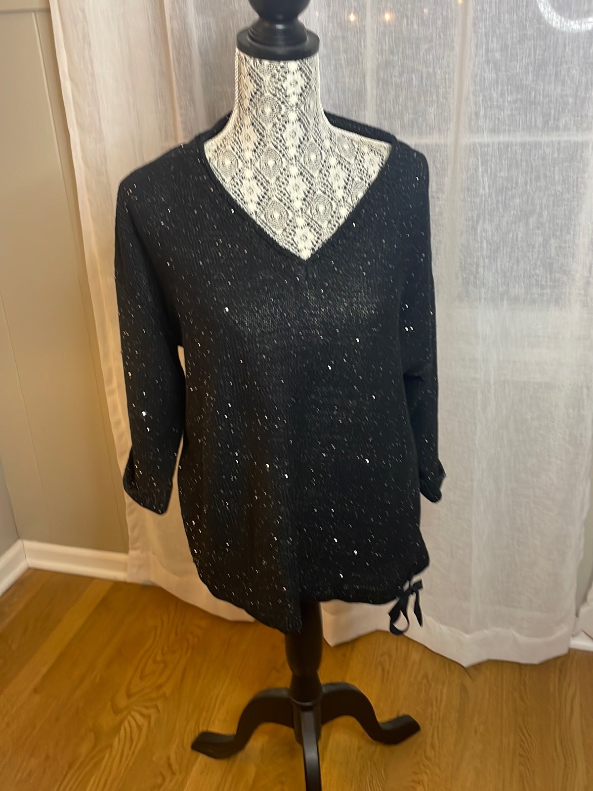 at the lowest price size Sweater Sleeve 3/4 Light Women’s M/L Black in Women at the lowest price size Sweater Sleeve 3/4 Light Women’s M/L Black in Women