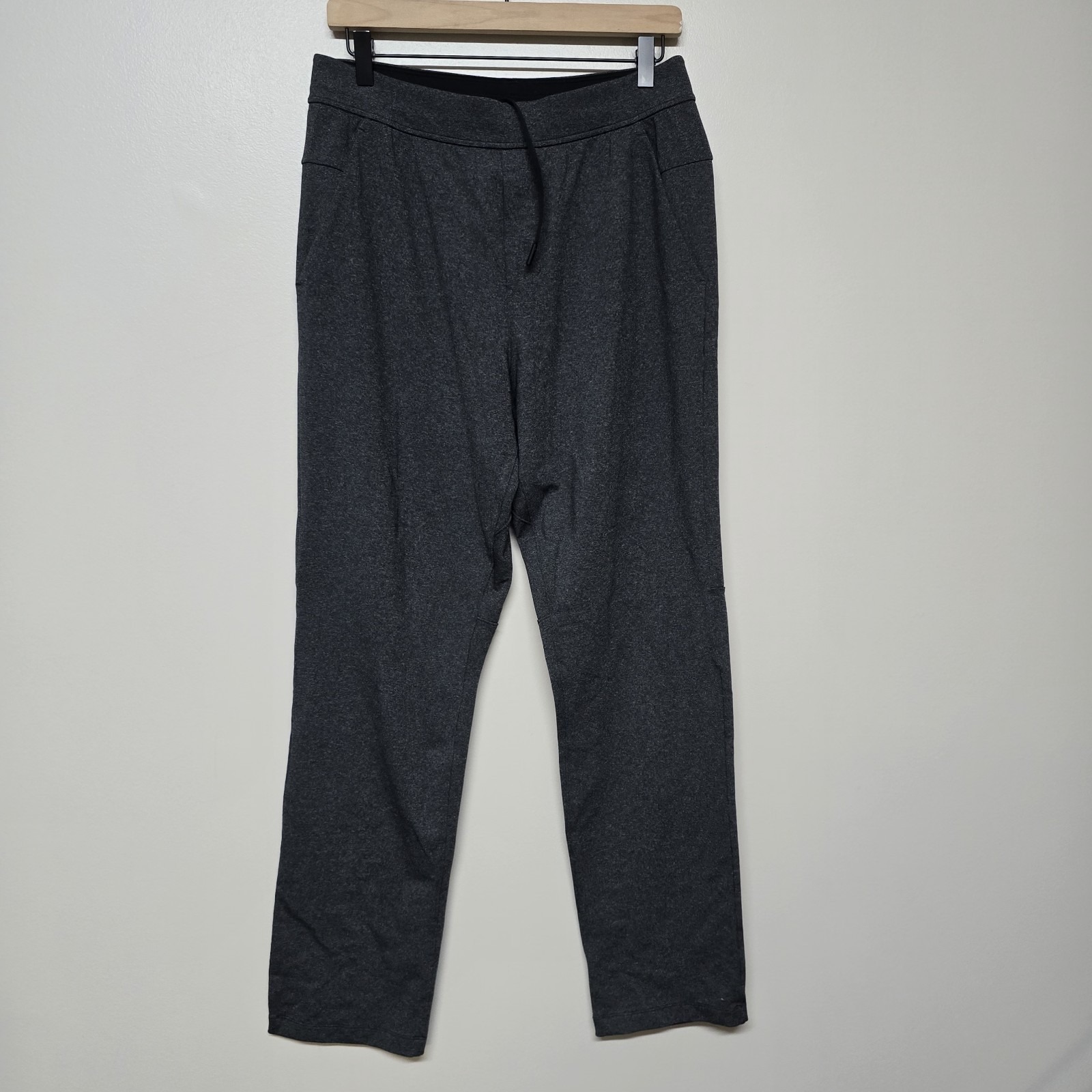 Lululemon Pants Mens Medium Gray Discipline Sweatpants Zip Pockets Stretch Gym