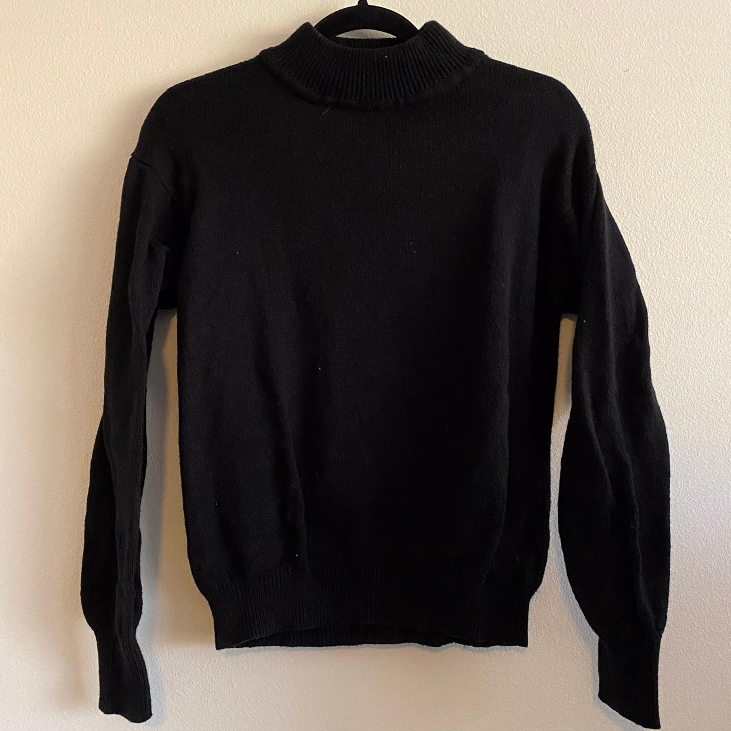 Brandy Melville sweater