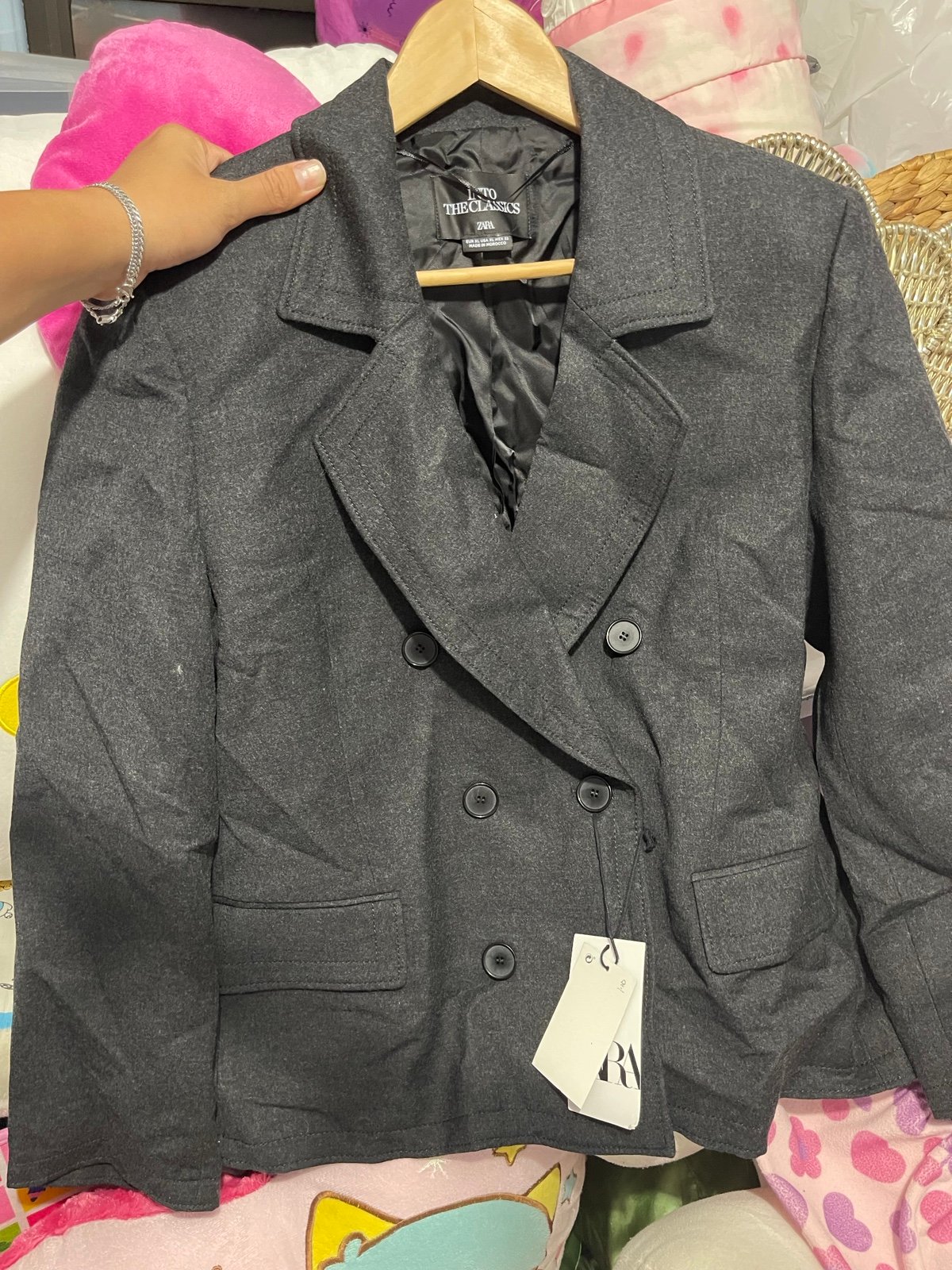 Zara into the classic blazer