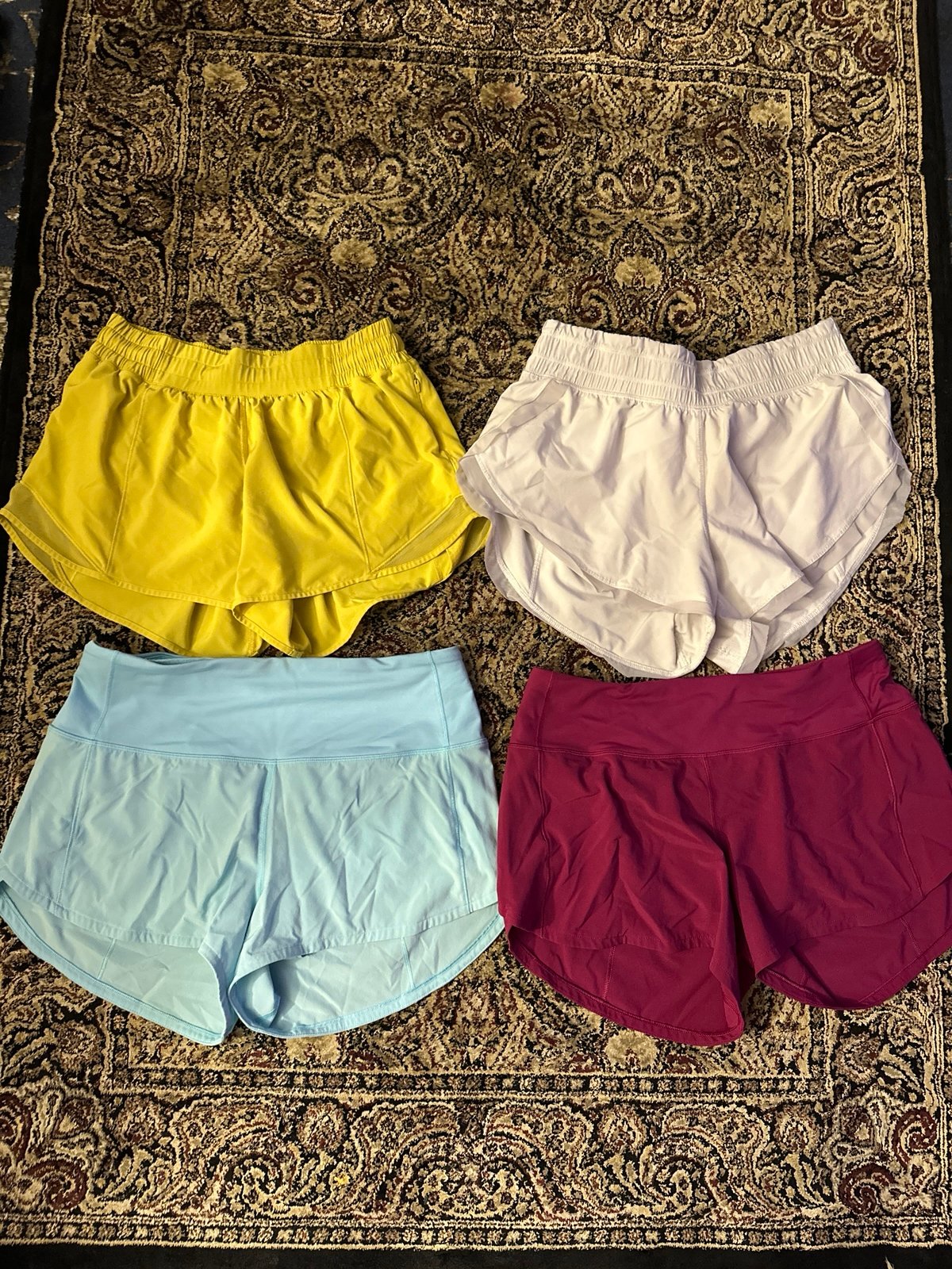 Lululemon short size 6