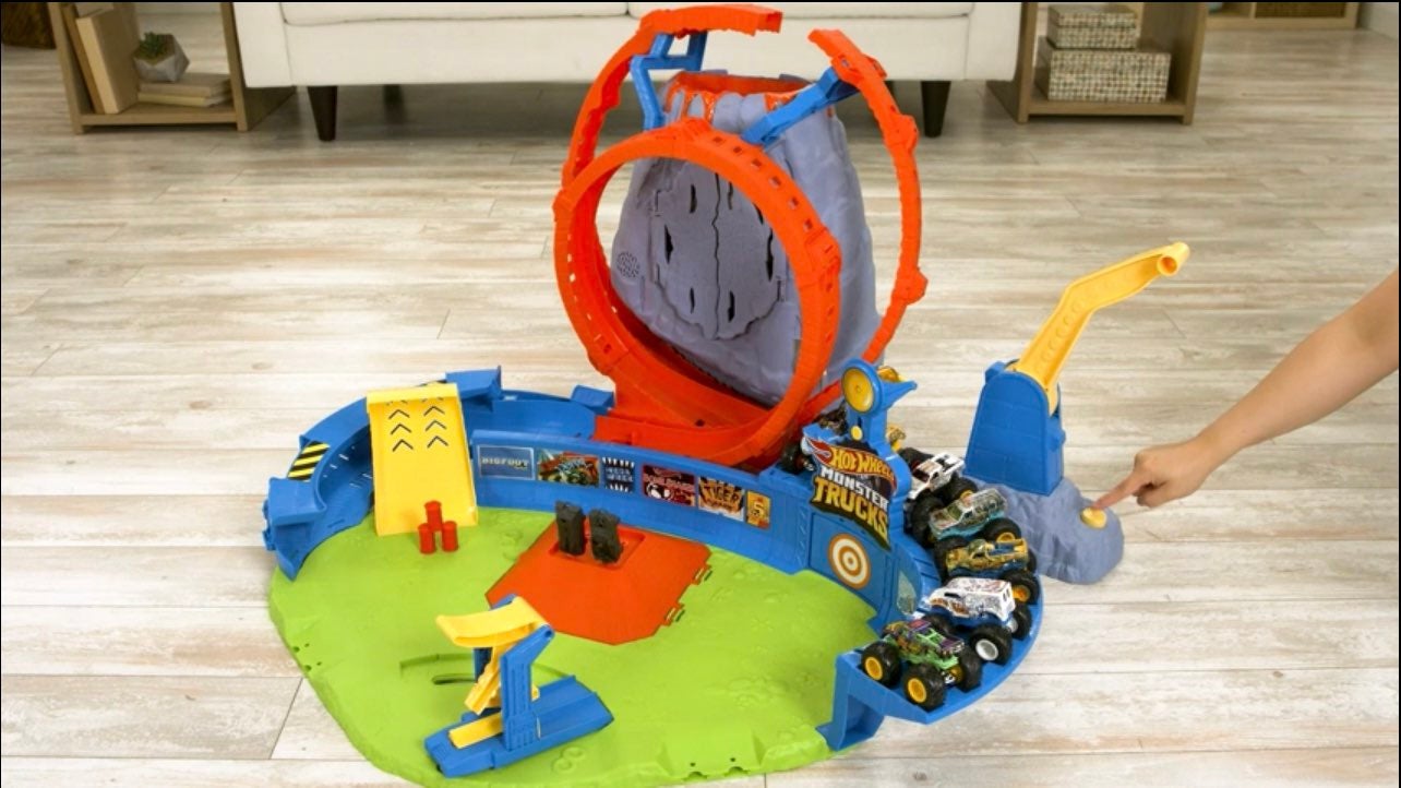Hot Wheels Monster Trucks T-Rex Volcano Arena Playset