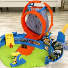 Hot Wheels Monster Trucks T-Rex Volcano Arena Playset