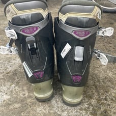 Women’s Ski Boots