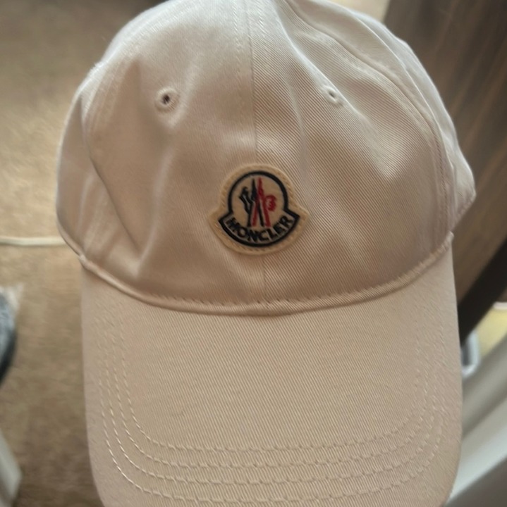 Mens moncler cap