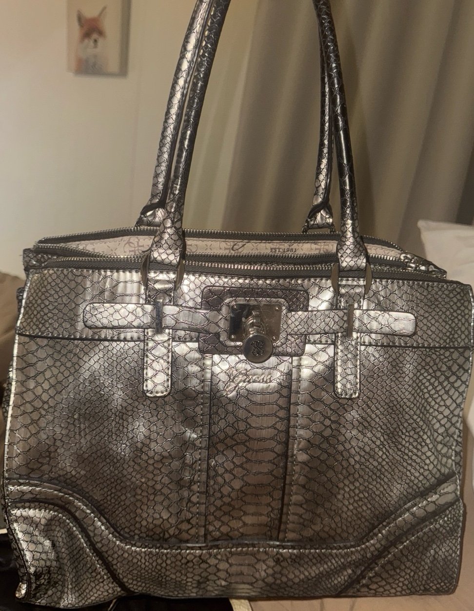 Gorgeous GUESS Purse