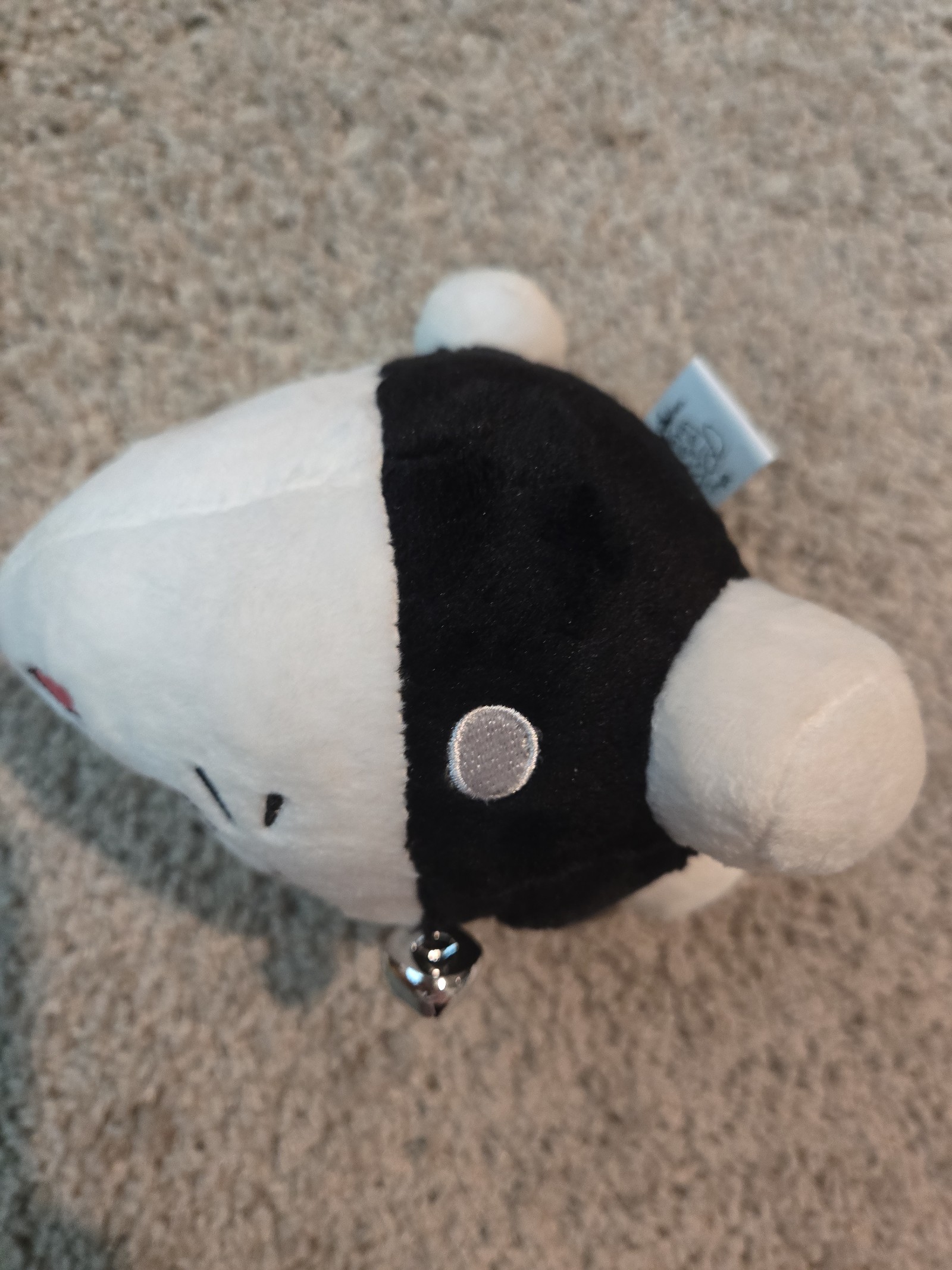 Itemlabel series 1 first edition monochrome dingle