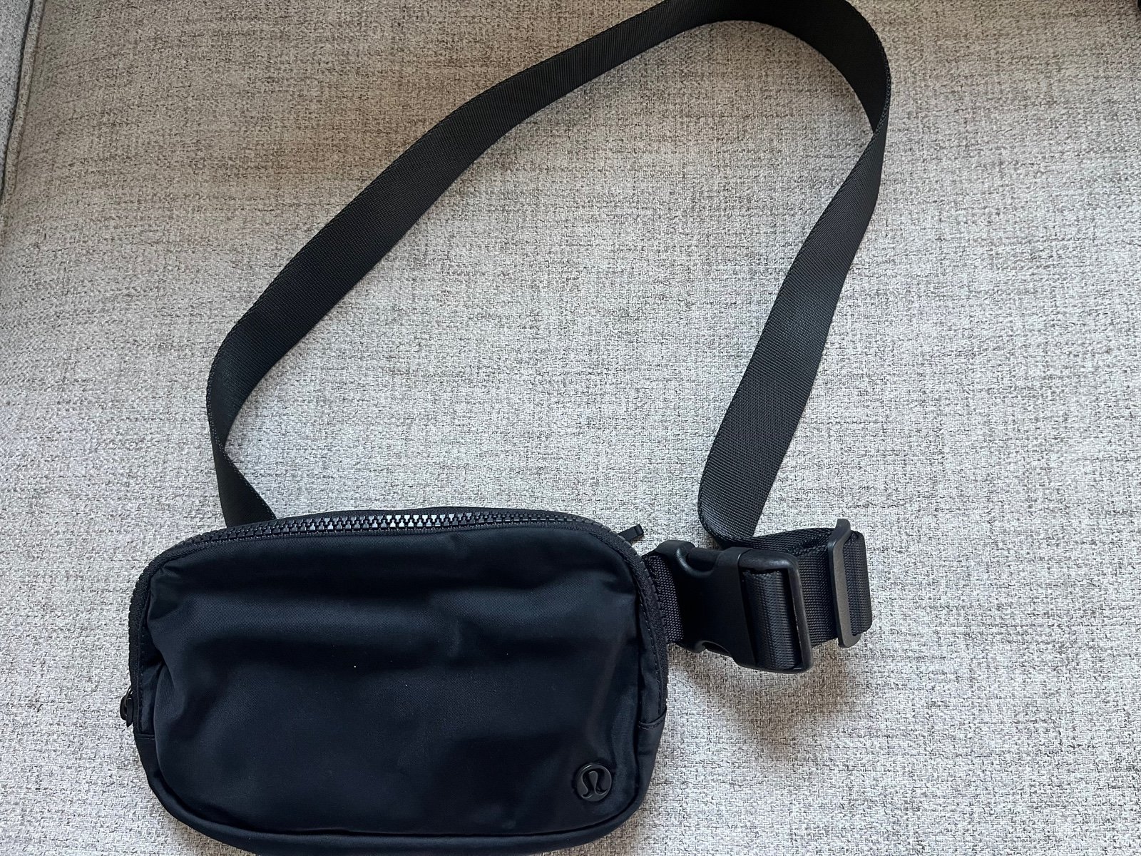 Lululemon belt bag