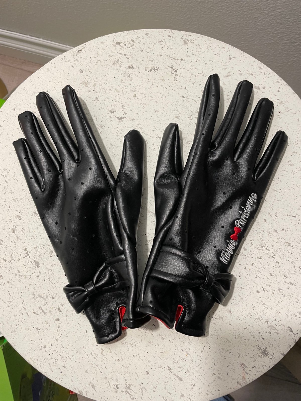 Minnie Parisienne Collection Gloves