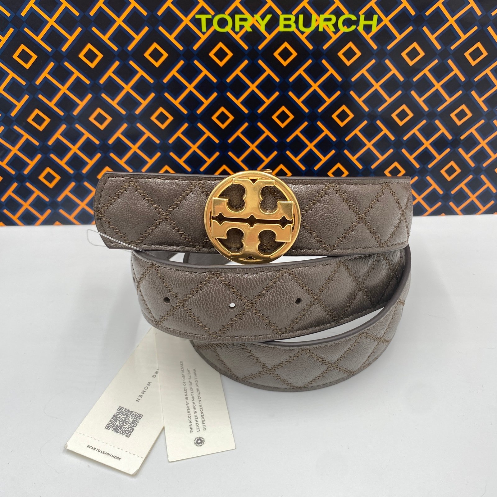 Only 1‼️ 140930 size M Tory Burch 1 1/2 inch Willa Belt