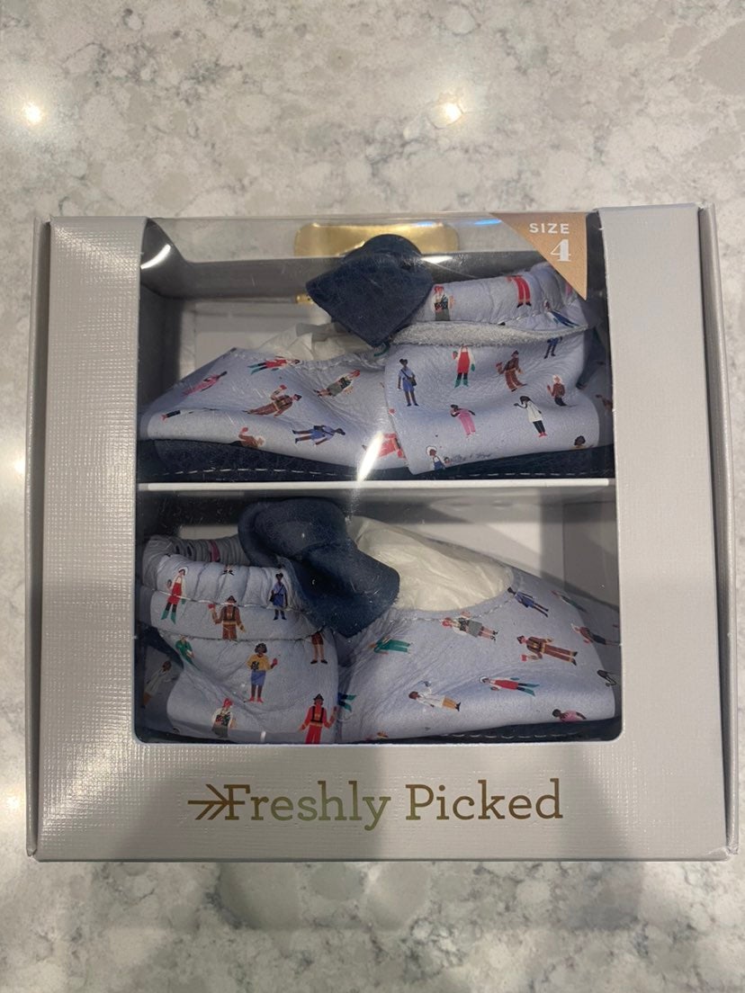 Freshly Picked Size 4 NIB