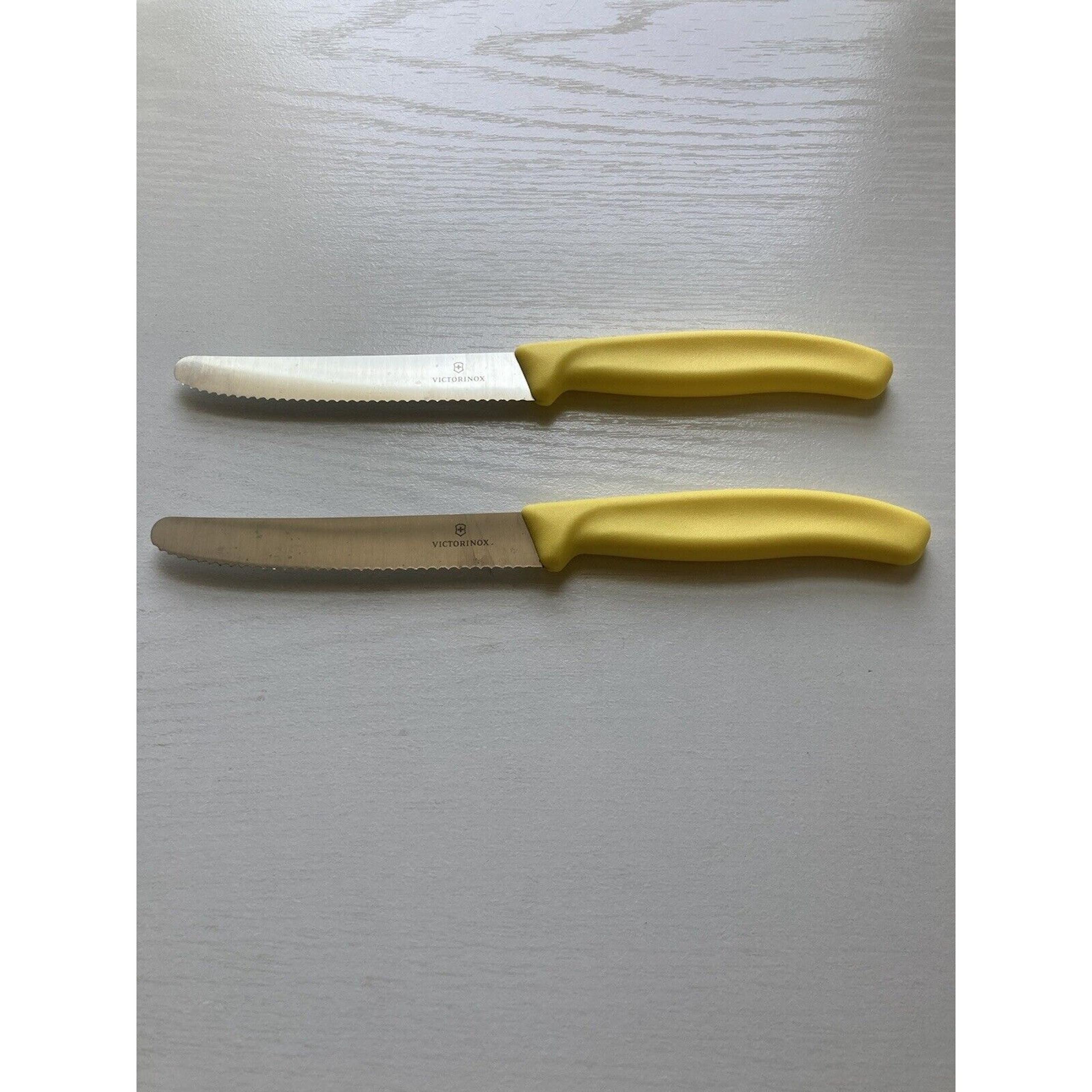 Victorinox Swiss Classic 4-1/2-Inch Utility Knife with Round Tip Set of 2