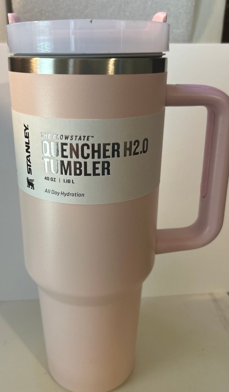 NWOT/NIB Stanley 40 oz. Quencher with lid and straw. Pink.