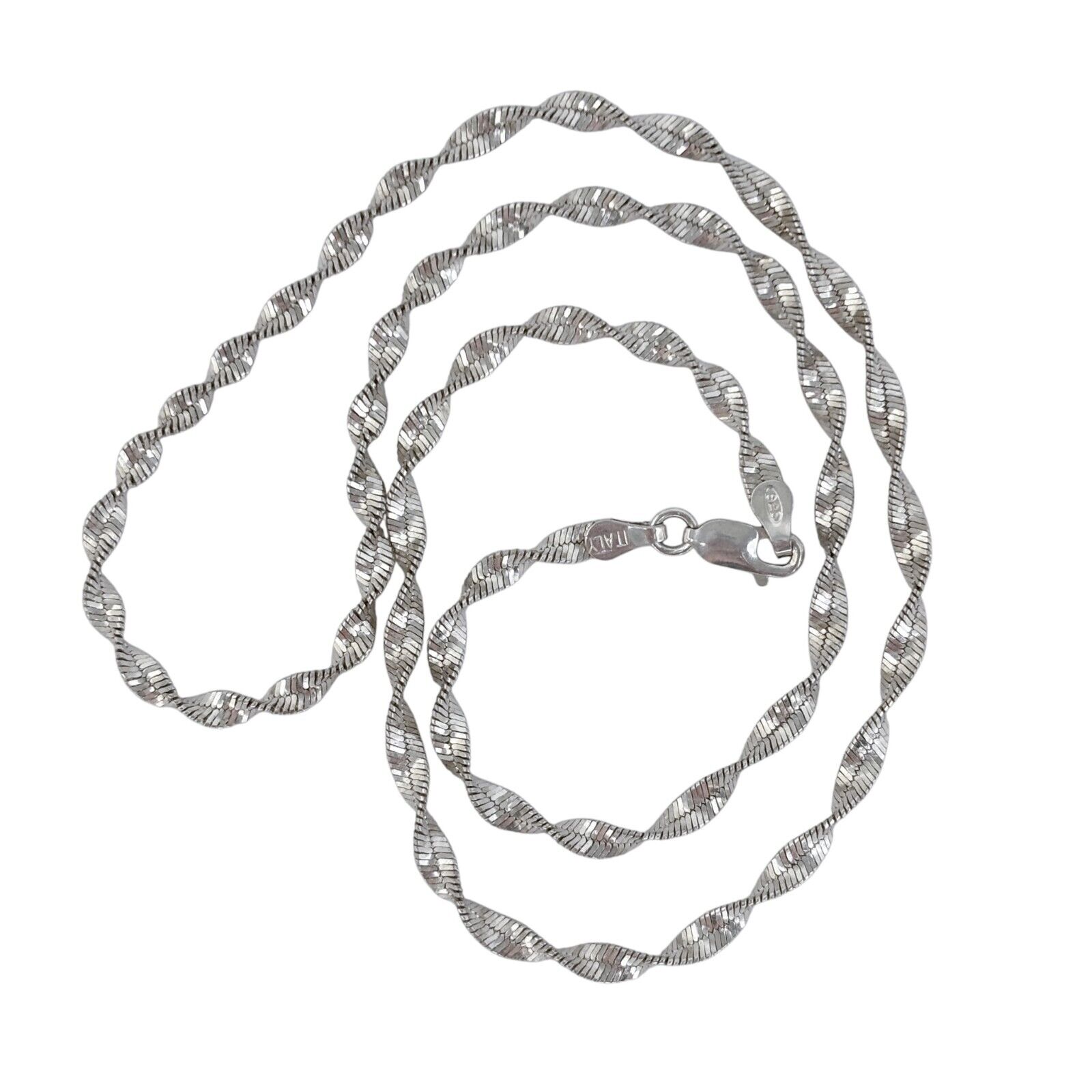 Vintage Italy Sterling Silver 925 3.2mm Twisted Herringbone Chain Necklace 18