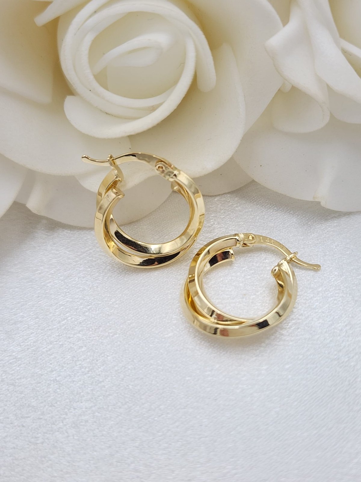 Small 14k Gold Polished Double Hoops Earrings