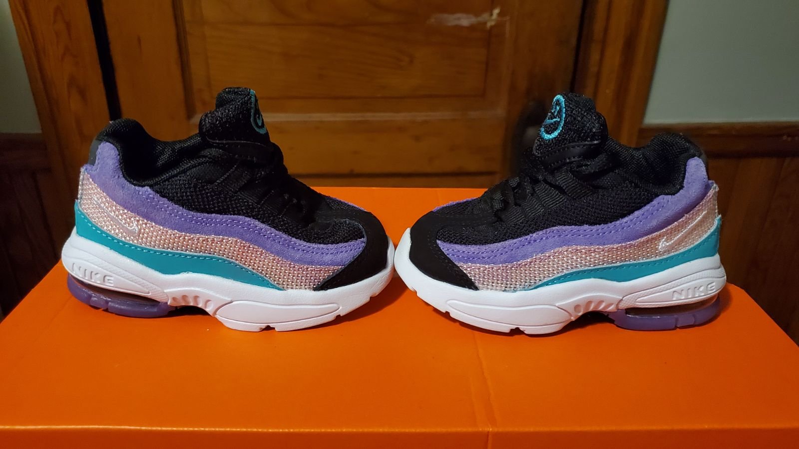 NIKE AIR MAX 95 SIZE 5C HAVE A NIKE DAY