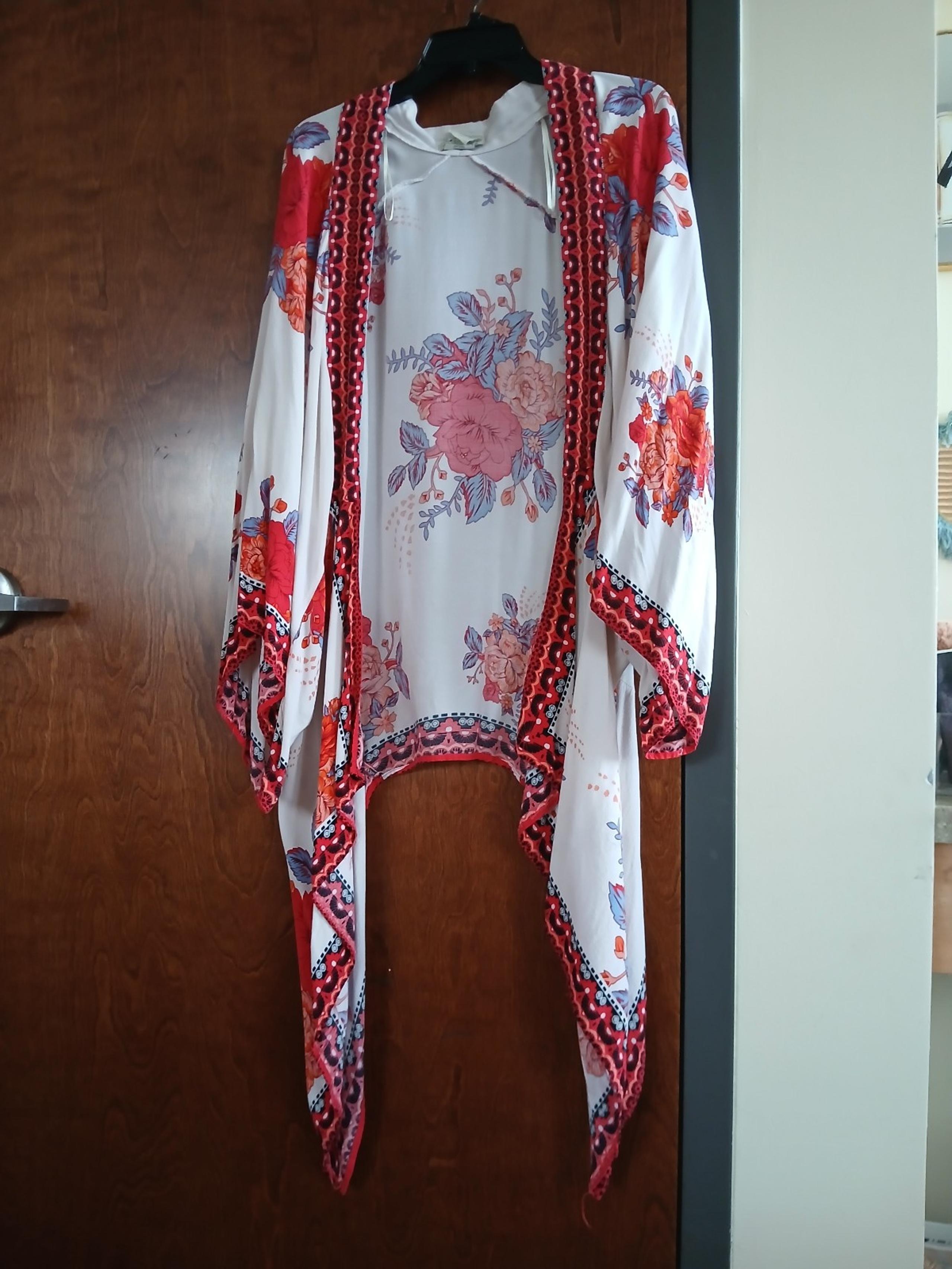 ANTHROPOLOGIE-FLYING TOMATO floral kimono