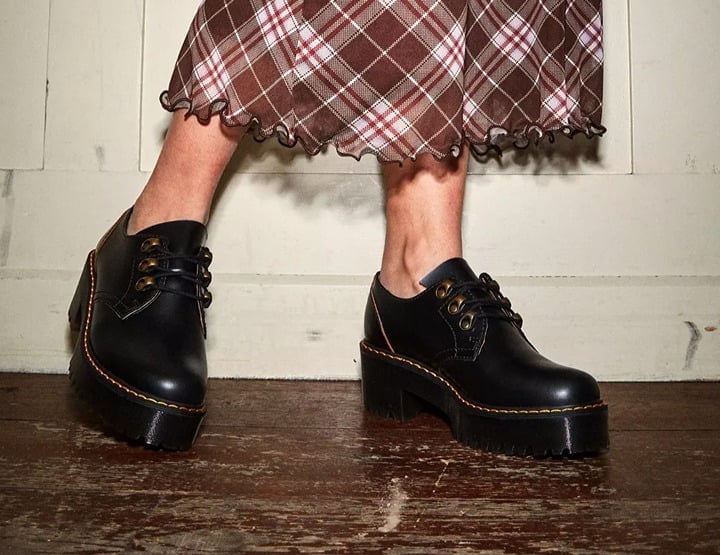 US W 10~ DR. MARTENS LEONA HEELED PLATFORM DERBY IN SMOOTH LEATHER MSRP 190