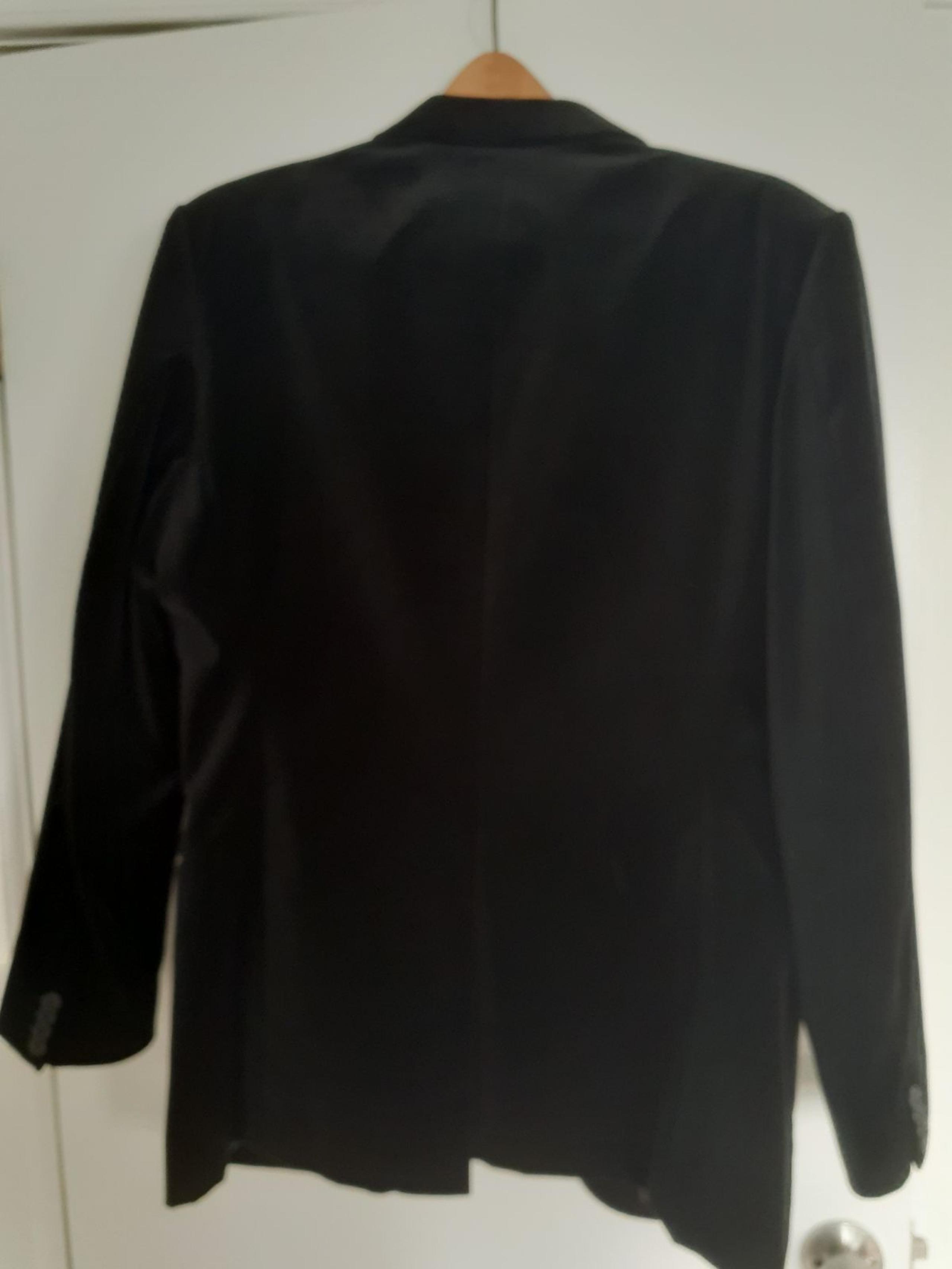 Theory Men black velvet jacket size 46