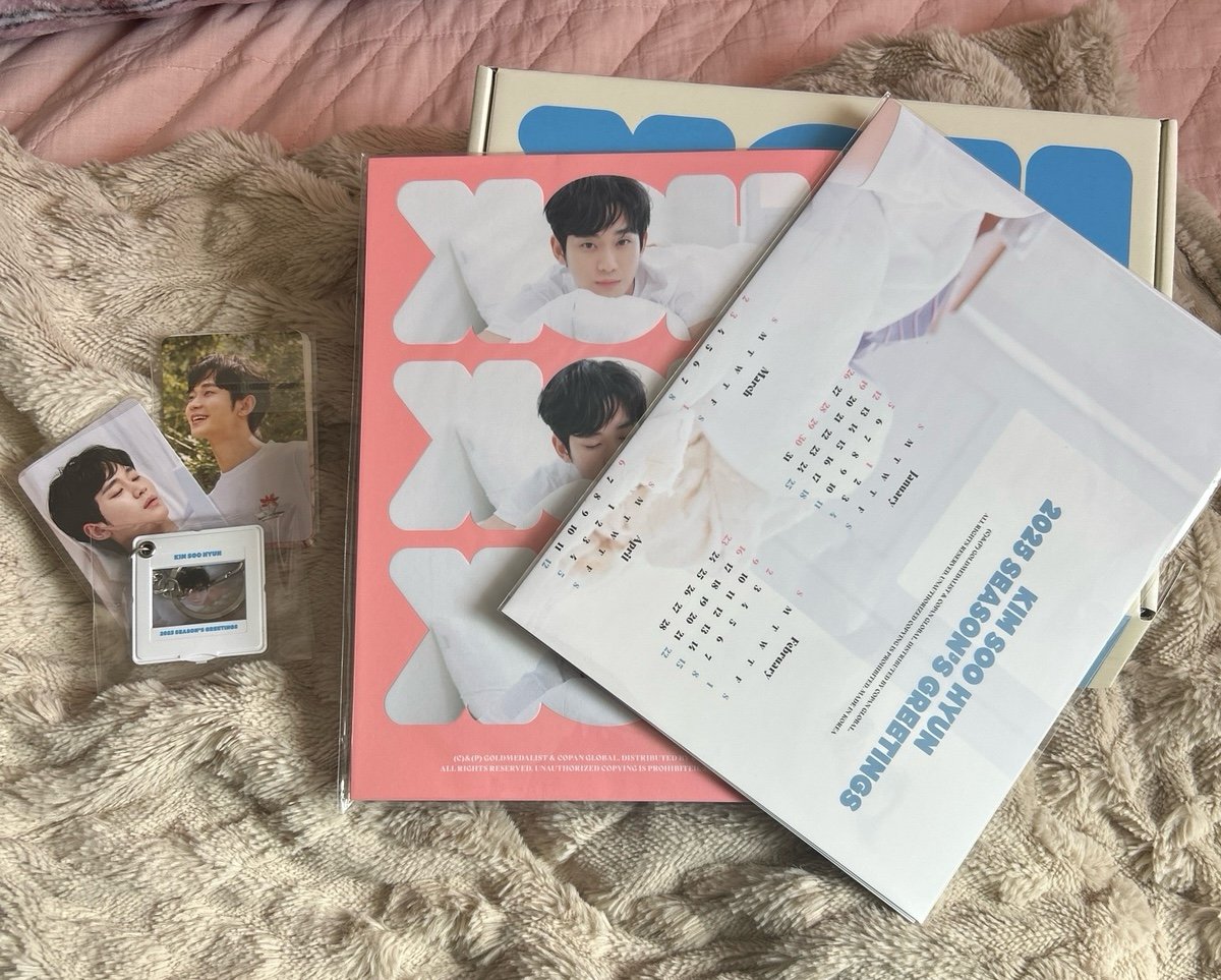 Kim Soo Hyun 2025 Seasons greetings + Withmuu POB