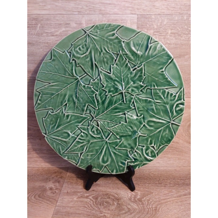 13.5 Bordallo Pinheiro C Rainha Charger Platter Green Maple Leaves Portugal
