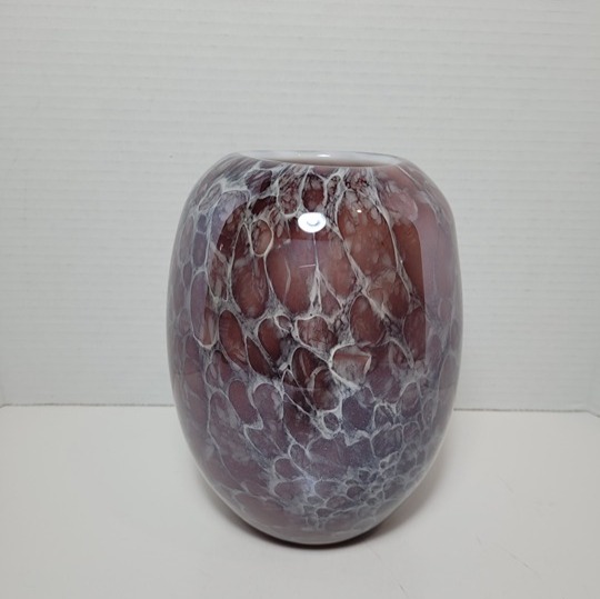 Gorgeous Large Art Glass Vase Mauve Soap Bubble Glaze